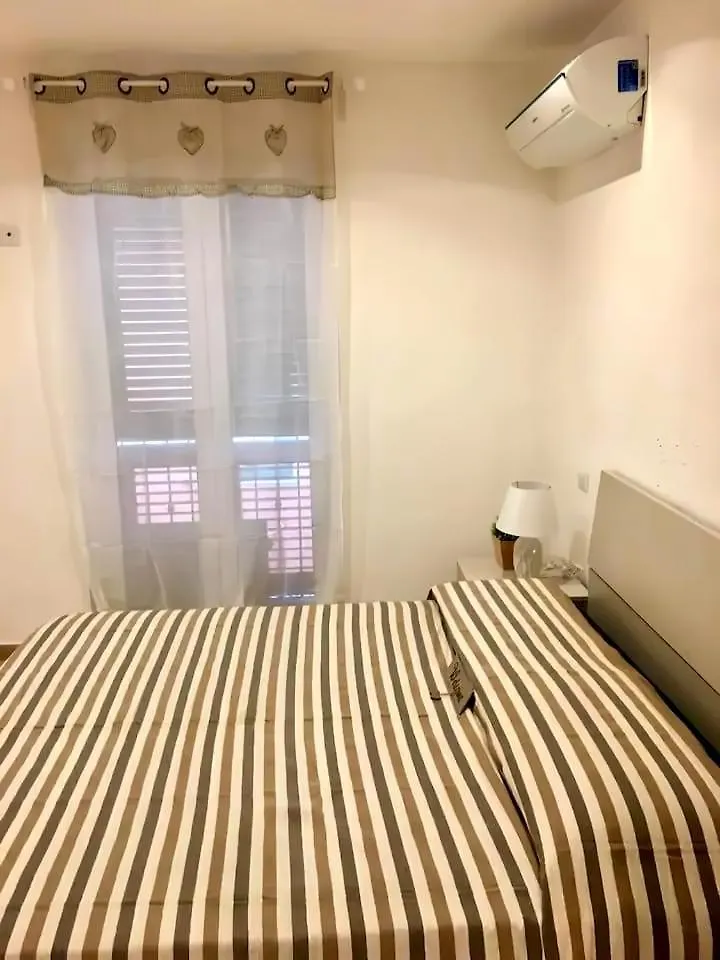 Apartment Riomaggiore-Lovely And Modern Apartment, Free Wifi